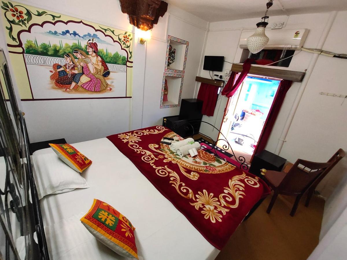 Jaswant Bhawan Home Stay Jodhpur  Exteriör bild